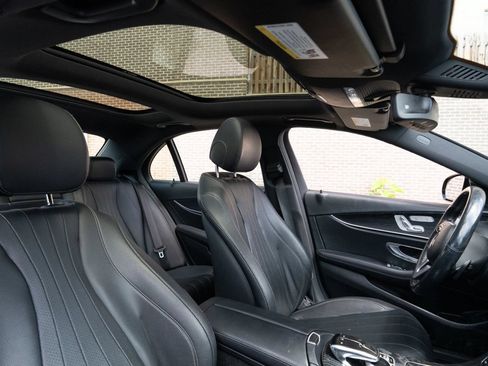 Used 2019 Mercedes-Benz E 300 w/ Premium 1 Package image 9