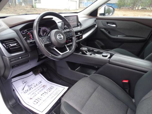 Used 2021 Nissan Rogue SV image 13