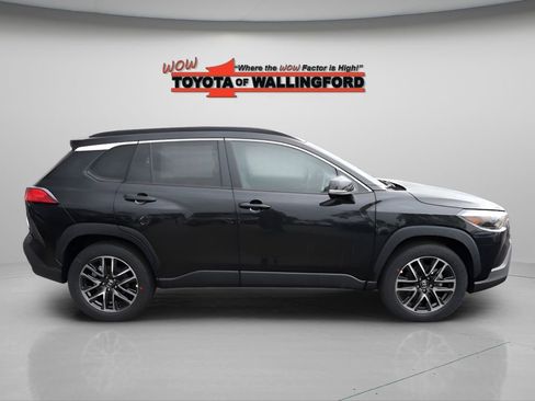 New 2026 Toyota Corolla Cross XLE w/ Convenience Package AWD/4WD image 4