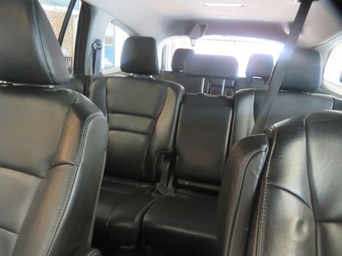 Used 2017 Honda Pilot EX-L image 46
