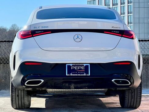 Certified 2024 Mercedes-Benz GLC 300 4MATIC image 9