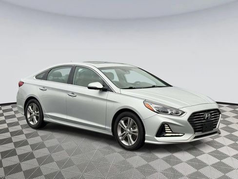 Used 2018 Hyundai Sonata Limited w/ Limited Ultimate Package 03 image 1