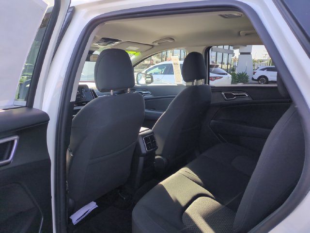 Certified 2023 Kia Sportage LX FWD image 26
