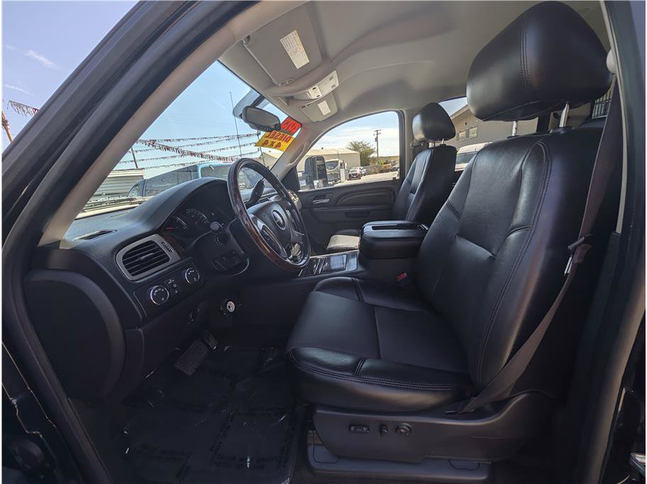 Used 2013 GMC Sierra 3500 Denali AWD/4WD image 9