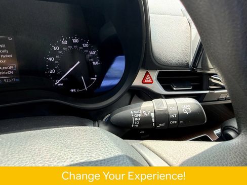 Used 2022 Toyota Sienna LE FWD image 27