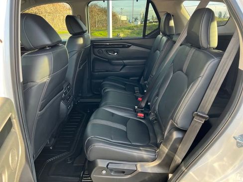 Used 2023 Honda Pilot EX-L image 16