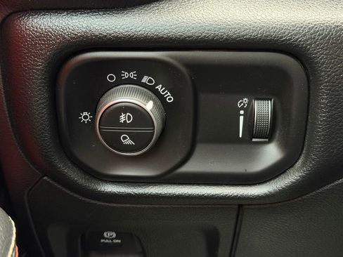 Used 2022 RAM 1500 Rebel AWD/4WD image 40
