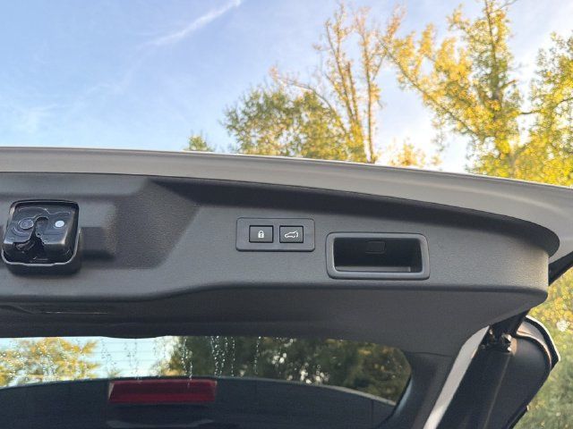Certified 2026 Subaru Outback Wilderness w/ Wilderness Package AWD/4WD image 15