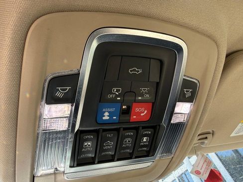 Used 2019 RAM 1500 Limited image 33