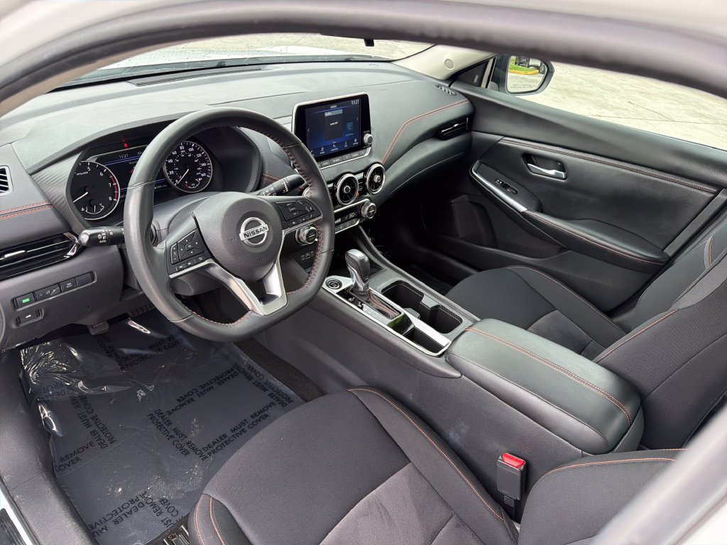 Used 2023 Nissan Sentra SR w/ Trunk Package FWD image 14