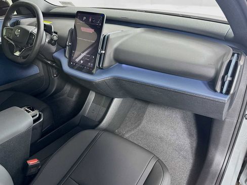 New 2026 Volvo EX30 Plus w/ Climate Package RWD image 25