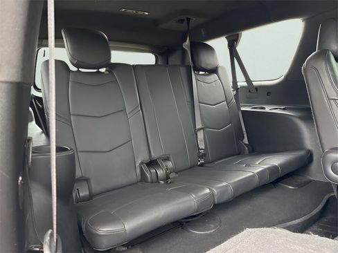 Used 2019 Cadillac Escalade ESV Platinum image 12