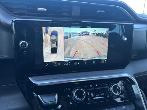 Used 2023 GMC Sierra 1500 Denali w/ Technology Package image 14