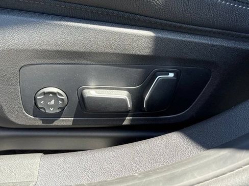 Used 2026 BMW 330i Sedan w/ Convenience Package RWD image 21