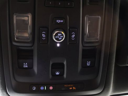 Used 2023 Cadillac Escalade ESV Sport Platinum w/ LPO, ONYX Package image 70