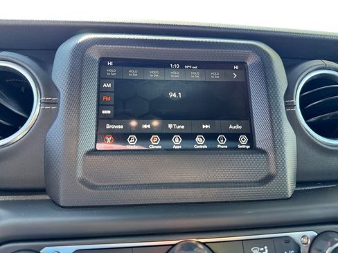 Used 2021 Jeep Wrangler Unlimited Sahara w/ Safety Group AWD/4WD image 14