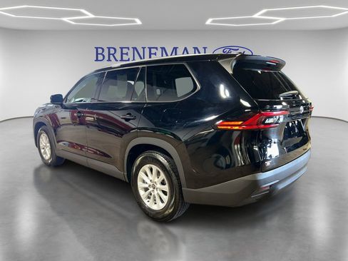 Used 2025 Toyota Grand Highlander XLE image 7