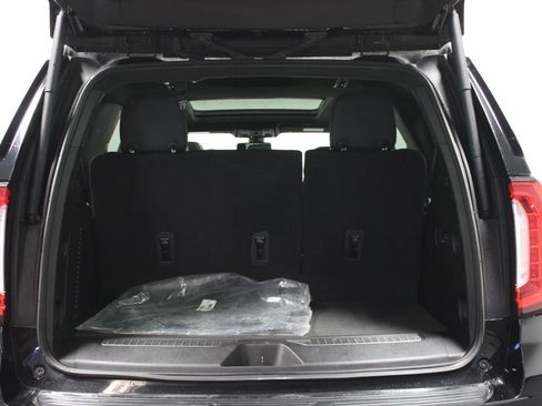 Used 2022 GMC Yukon Denali AWD/4WD image 15
