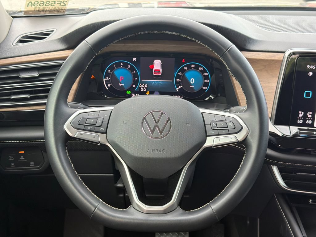 Used 2024 Volkswagen Atlas SE FWD image 24