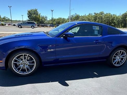 Used 2013 Ford Mustang GT w/ Brembo Brake Pkg RWD image 7