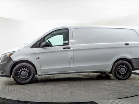 Used 2016 Mercedes-Benz Metris w/ Eco Stop/Start Package image 3