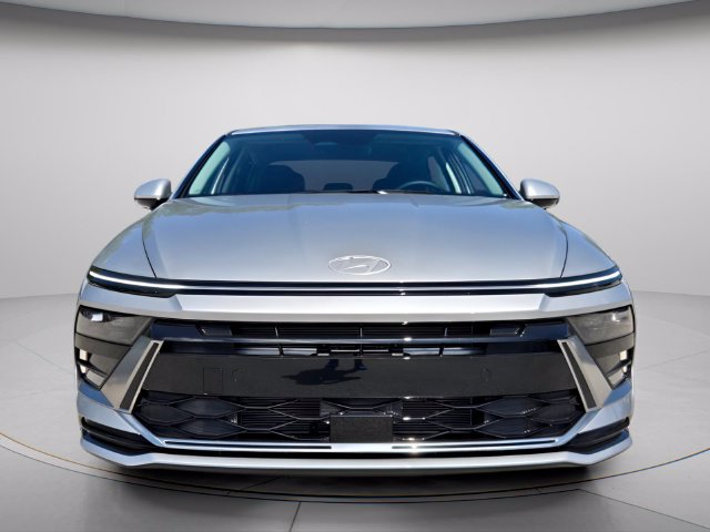 New 2026 Hyundai Sonata SEL FWD image 3