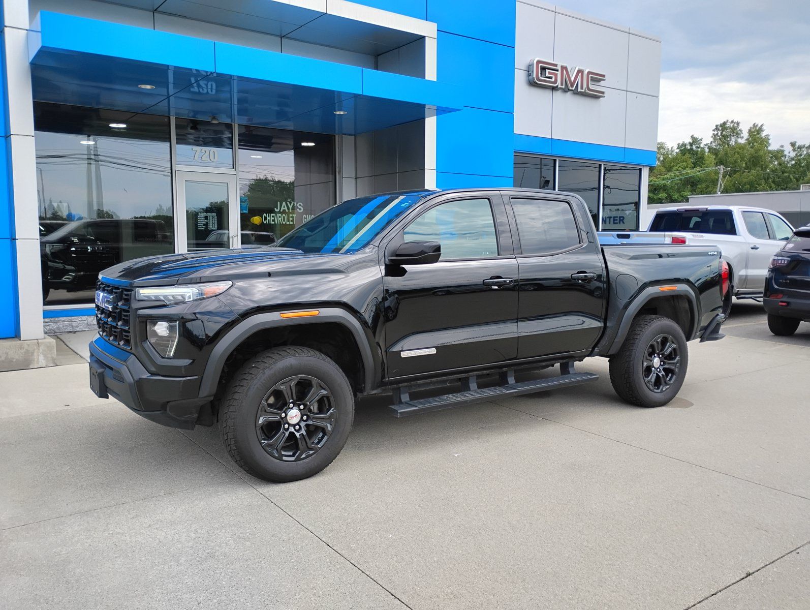 Used 2023 GMC Canyon Elevation AWD/4WD image 13