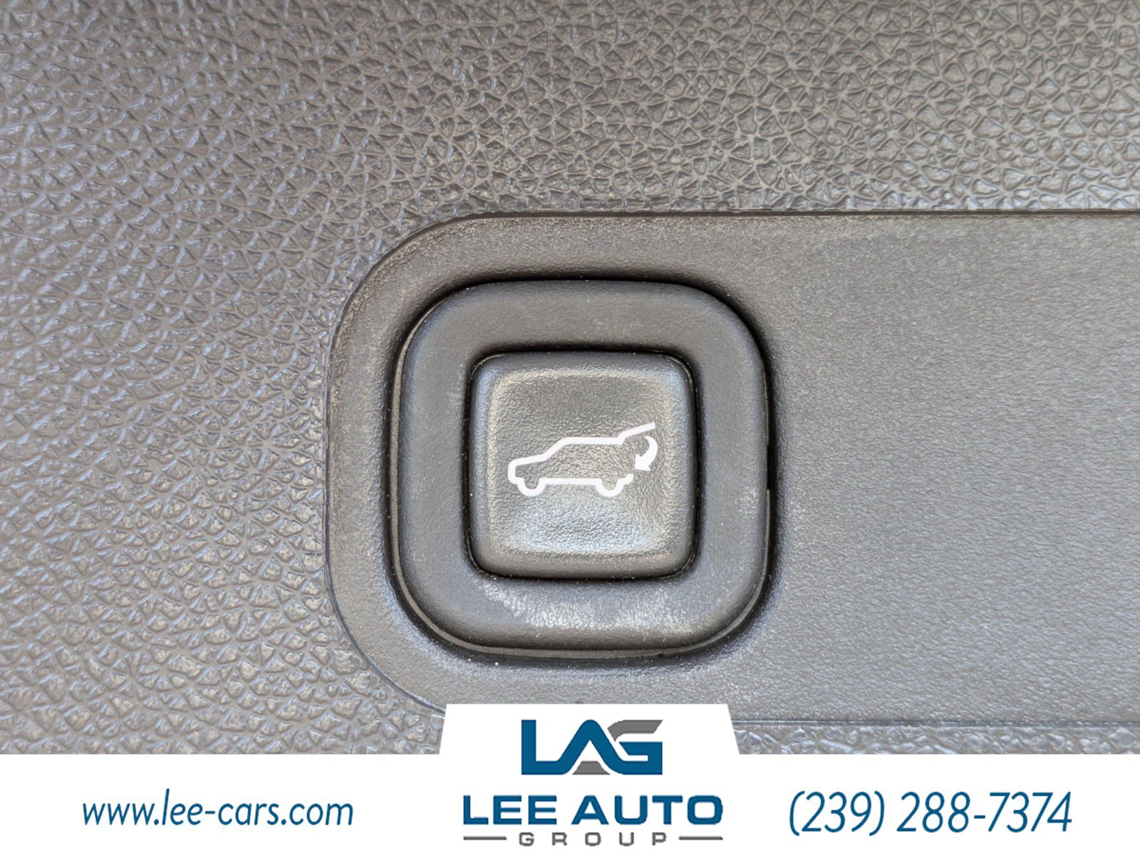 Used 2012 Chevrolet Tahoe LT AWD/4WD image 12