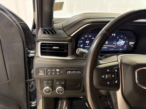 Used 2022 GMC Yukon Denali AWD/4WD image 15