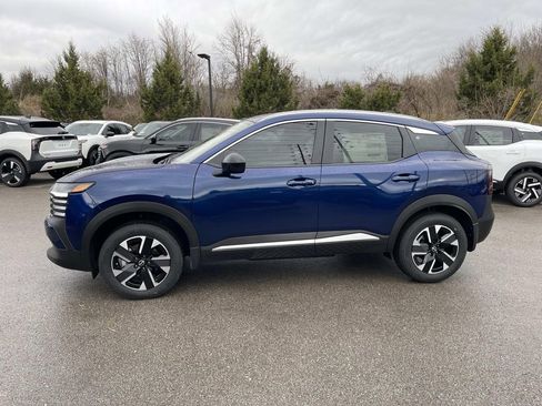 New 2026 Nissan Kicks SV w/ SV Premium Package AWD/4WD image 4