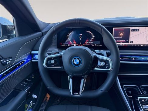 Certified 2026 BMW 750e xDrive w/ Executive Package image 12