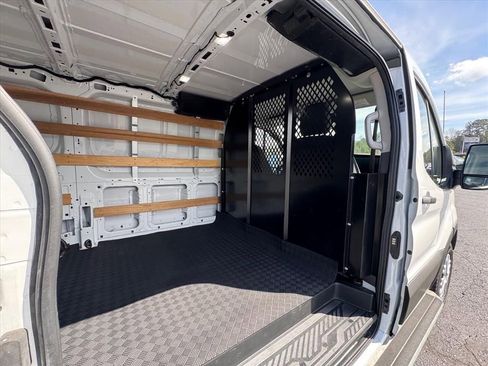 Used 2024 Ford Transit 250 Low Roof w/ Exterior Upgrade Package image 12