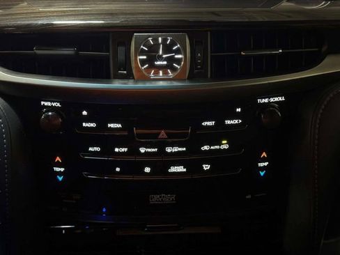 Used 2020 Lexus LX 570 4WD w/ Sport Package image 24