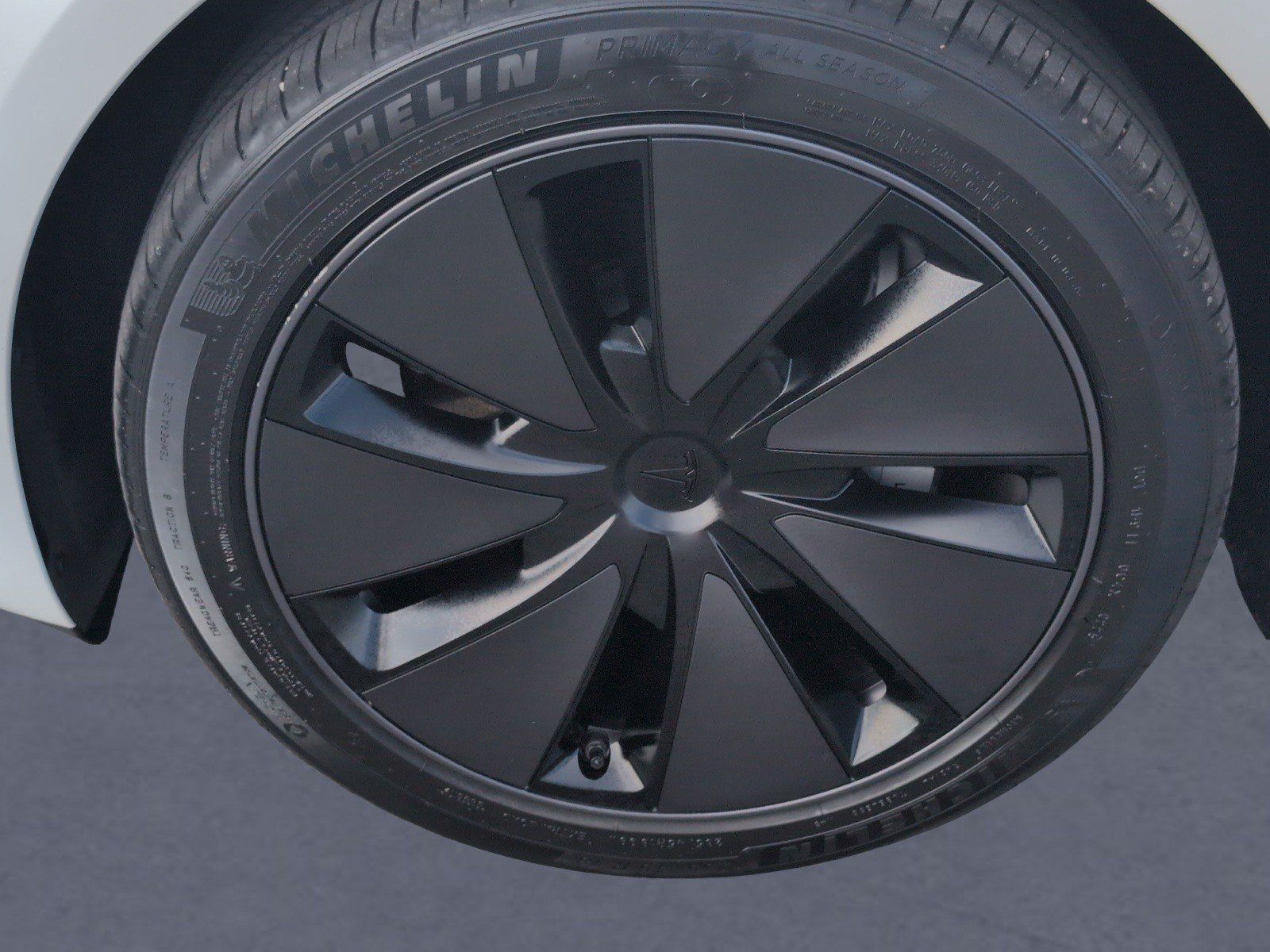 Used 2025 Tesla Model 3 RWD image 31
