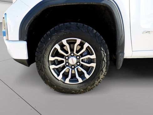Used 2021 GMC Sierra 1500 AT4 w/ AT4 Value Package image 11