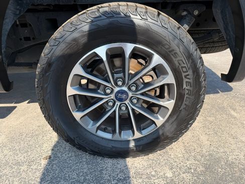 Used 2018 Ford F150 XLT w/ Equipment Group 302A Luxury RWD image 33
