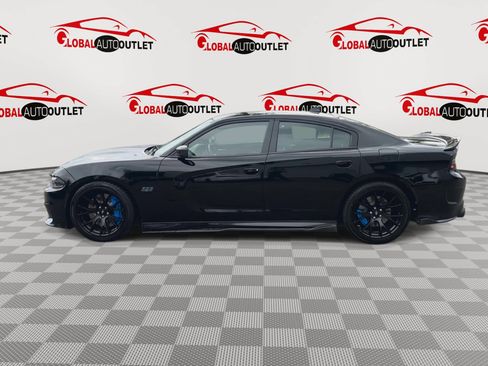 Used 2019 Dodge Charger Scat Pack w/ Dynamics Package RWD image 6