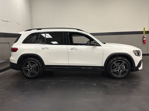 Used 2023 Mercedes-Benz GLB 250 image 3