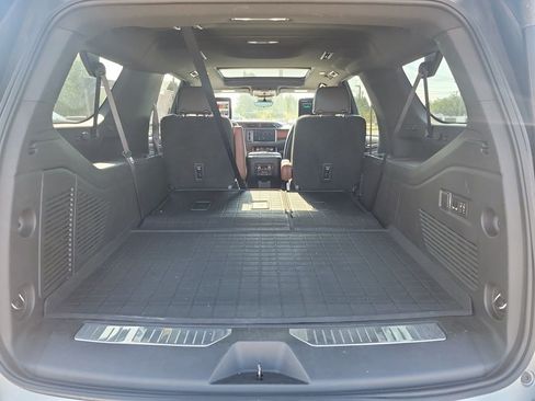 Used 2023 GMC Yukon XL Denali Ultimate image 36