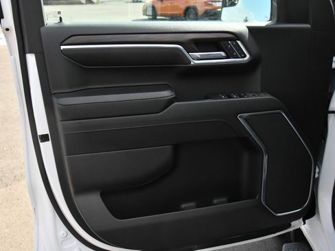 Used 2024 GMC Sierra 1500 SLT image 16