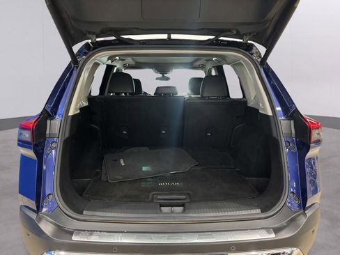 Used 2021 Nissan Rogue Platinum image 9