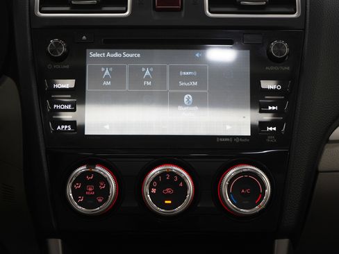 Used 2016 Subaru Forester 2.5i Premium w/ All-Weather Package image 18