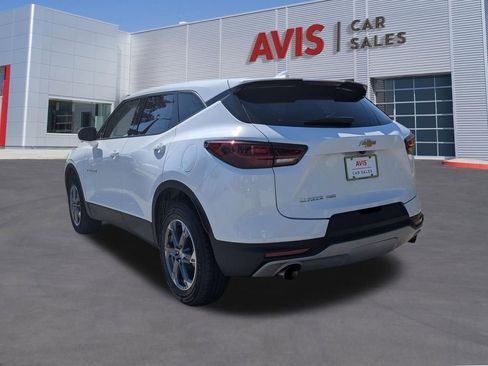 Used 2025 Chevrolet Blazer LT AWD/4WD image 9