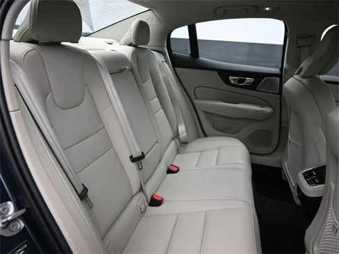 Used 2024 Volvo S60 B5 Ultimate image 30
