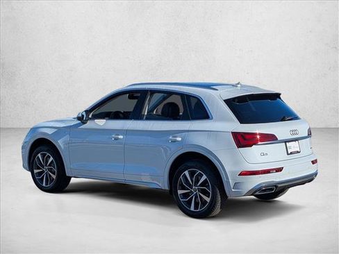 Certified 2025 Audi Q5 2.0T Premium Plus image 8