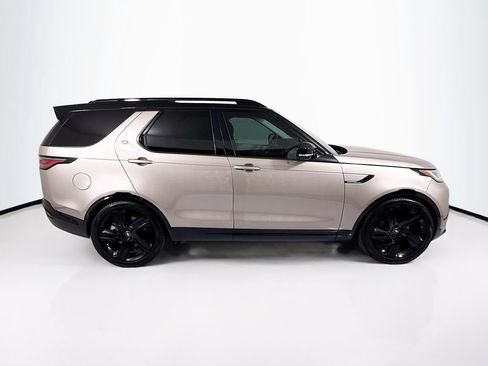 Used 2025 Land Rover Discovery Dynamic SE AWD/4WD image 4