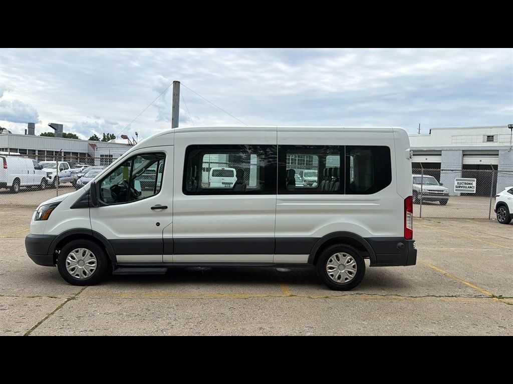 Used 2018 Ford Transit 350 XL RWD image 3