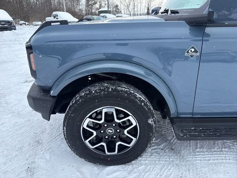 Used 2025 Ford Bronco Outer Banks image 6