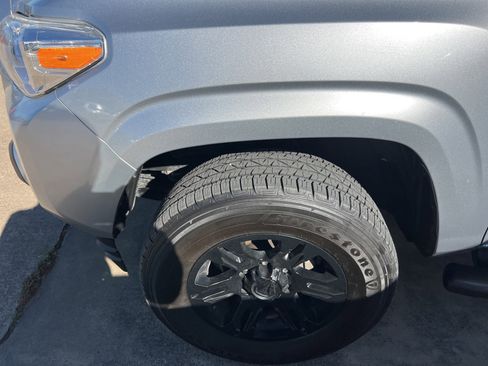 Used 2022 Toyota Tacoma SR w/ SR Convenience Package image 14