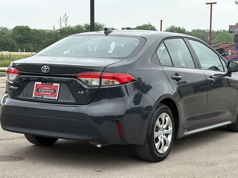 Used 2025 Toyota Corolla LE FWD image 6